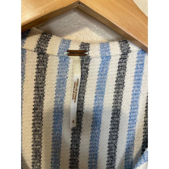 Free People For the Boys Blue Striped Oversized Knit Short Sleeve Romper Small - Picture 6 of 16